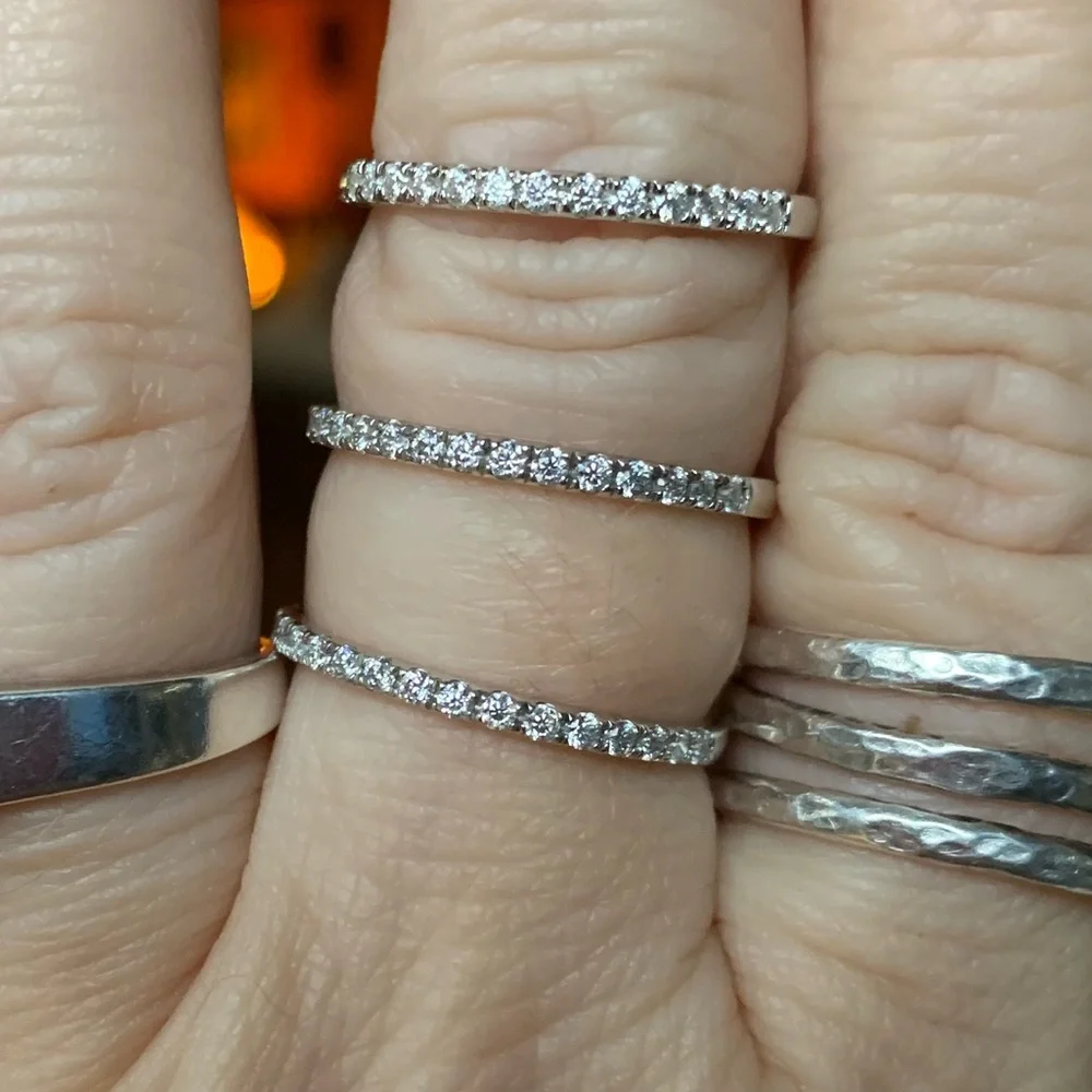 #1 Live show-Moissanite Band 0.3cttw Silver, Rose or yellow gold - Picture 5 of 10